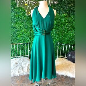 New DONNA RICCO Silk Chiffon and Charmeuse Halter Dress-Emerald green size 8